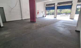 Imagem 3: Salão Comercial para Locação na Av. Piraporinha - 205m²