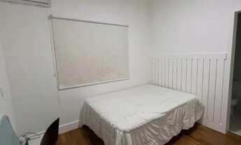 Imagem 3: Casa de Alto Padrão no Condomínio Valville - 3 Suítes, Vista Panorâmica e Lazer Completo!