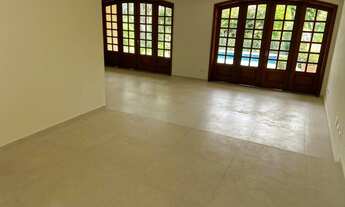 Imagem 4: Luxuoso Imóvel em Alphaville - 4 Quartos (4 Suítes) e 4 Vagas de Garagem