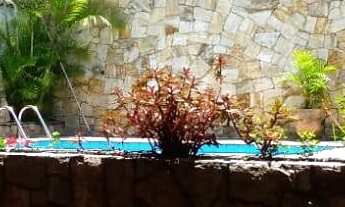 Imagem 4: Casa Luxuosa em Alphaville 5 - Santana de Parnaíba/SP, Frente à Praça, Com 4 Quartos e Laz