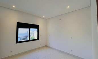 Imagem 4: Luxuosa Casa de Alto Padrão no Residencial Cyrela Esplanada com Acabamento Premium e Área