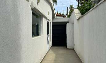 Imagem 3: Casa Arejada em Alphaville Residencial Dois - 4 Quartos, 2 Suítes, Área de Lazer Completa