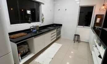 Imagem 7: Casa de Alto Padrão no Condomínio Valville - 3 Suítes, Vista Panorâmica e Lazer Completo!