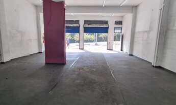 Imagem 2: Salão Comercial para Locação na Av. Piraporinha - 205m²