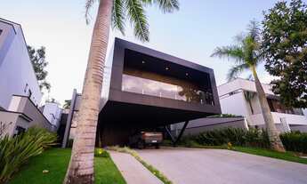 Imagem: Casa de Alto Padrão à Venda no Condomínio