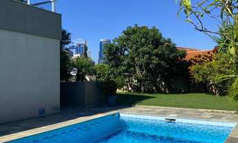 Imagem 5: Luxuosa Casa com 4 Suítes à Venda em Alphaville - Santana de Parnaíba/SP