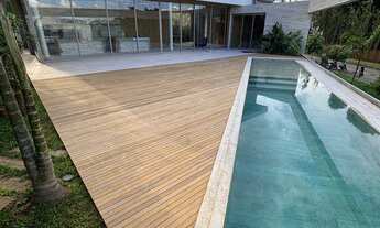 Imagem: Casa de Alto Padrão com 677m² Localizada