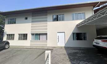 Imagem 2: Casa à venda na cidade de Blumenau, no bairro Ponta Aguda com 3 quartos, 2 suítes, 3 banhe