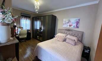 Imagem 7: Casa de Alto Padrão com Piscina à Venda no Lago dos Ipês Itapetininga-SP!