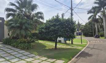 Imagem 2: Casa de Condomínio com 3 Quartos e 4 banheiros à Venda, 448 m² por R$ 3.900