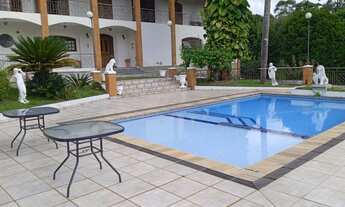 Imagem 1: Casa de luxo com 9 quartos e 4 suítes na cidade de São Roque-SP, no bairro Pavão (Canguera