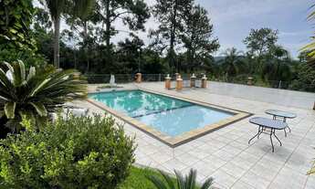 Imagem 6: Casa de luxo com 9 quartos e 4 suítes na cidade de São Roque-SP, no bairro Pavão (Canguera