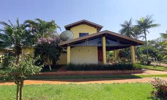 Imagem 2: Imperdível casa de 5 quartos em condomínio no Estribo, Avaré-SP: 1 suíte, 1 sala, 4 banhei