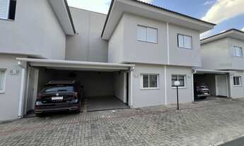 Imagem 3: Sobrado Lindo com 02 Dormitórios no Condomínio Villagio Caprese! Localizado somente a 10