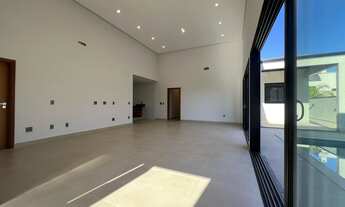 Imagem 5: Exclusiva Casa Térrea com 4 Suítes e Piscina no Alphaville Nova Esplanada 3