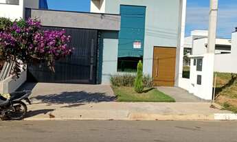 Imagem: Lindíssima Casa 3 Dormitórios Residencial