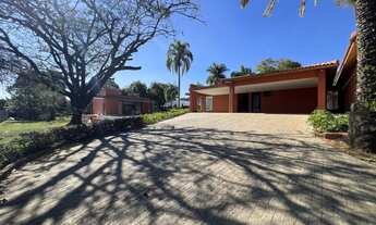 Imagem 5: Casa de Alto Padrão com Arquitetura Exclusiva em Condomínio Privilegiado Residencial Cháca