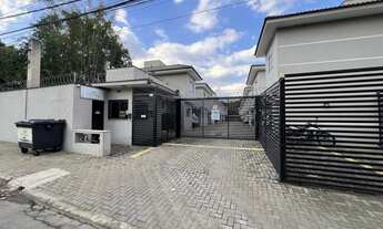 Imagem: Sobrado Lindo com 02 Dormitórios no Condomínio