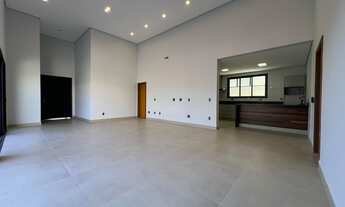 Imagem 6: Exclusiva Casa Térrea com 4 Suítes e Piscina no Alphaville Nova Esplanada 3