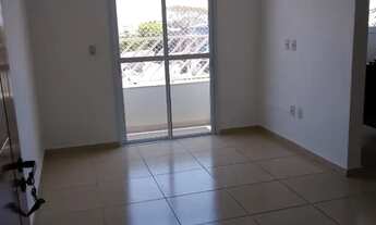 Imagem 2: Residencial Beatriz - Apartamento 2 Dormitórios com Suíte e 2 Vagas Cobertas, à 5min. do C