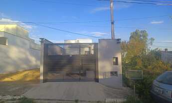 Imagem: Linda casa térrea com 02 dormitórios