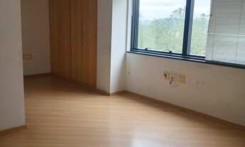 Imagem: Sala Comercial de 140m² no Centro de Alphaville