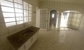 Imagem 3: Linda Casa Térrea no Vanel Ville IV - 3 Dormitórios, Suíte e 2 Vagas