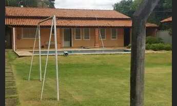 Imagem 2: Chácara à venda em Araçoiaba da Serra-SP: 3 quartos, 1 suíte, 3 banheiros, 2 vagas de gara