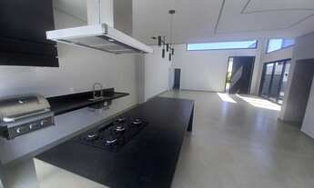 Imagem 3: Casa Térrea com 3 Suítes e Piscina no Condomínio Alphaville Nova Esplanada 4