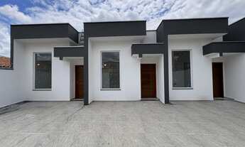 Imagem: Linda Casa de 71m² com Garagem e Quintal
