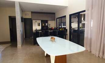 Imagem 4: Luxuosa Casa no Condomínio Ecoresidencial Jequitibá ? 3 Suítes, Piscina, Academia e Muito