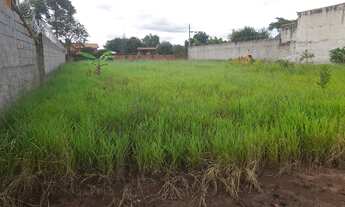 Imagem: Terreno de 800,00 m² à Venda no Bairro