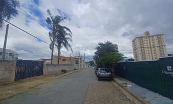 Imagem 6: Terreno Retangular de 1.300m² no Jardim São Paulo - Ideal para Construção