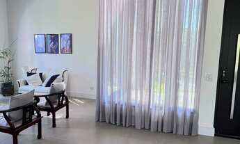 Imagem 5: Imponente Casa Térrea no Condomínio Fazenda Kurumin ? 4 Suítes, Piscina com Hidro e Espaço