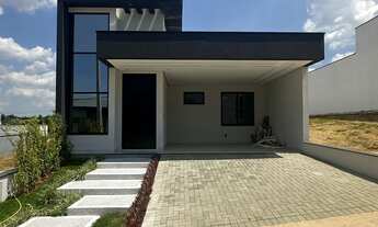 Imagem: Casa Moderna no Condomínio Helena Maria