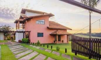 Imagem: Casa com 4 quartos 180 m² - Condomínio