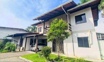 Imagem 5: Residência Versátil à venda em Blumenau-SC, Itoupava Central: 5 quartos, 3 banheiros, 3 v