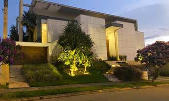 Imagem: Linda casa de alto padrão no Residencial