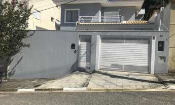 Imagem: Lindo Sobrado no Bairro Jardim Karolyne