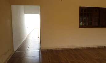 Imagem 3: Casa a venda com amplo espaço