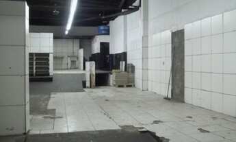 Imagem 5: Prédio Comercial Próximo ao Granja Viana