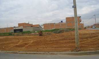 Imagem 2: Ótimo lote comercial à venda, pronto para construir