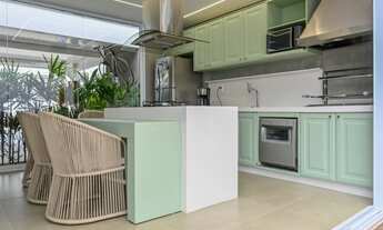 Imagem 7: Sobrado Excepcional em Condomínio da Construtora Planeta: Terreno Amplo, Área Construída