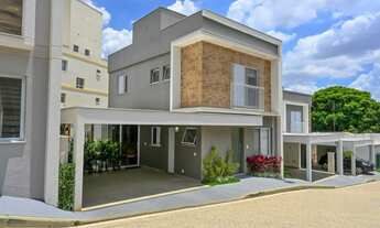 Imagem 6: Sobrado Excepcional em Condomínio da Construtora Planeta: Terreno Amplo, Área Construída