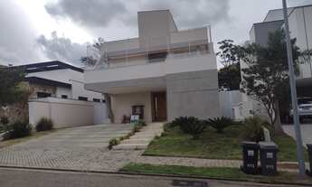 Imagem: Casa com 4 Suítes no Condomínio Residencial