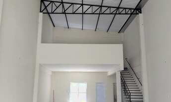 Imagem 5: Galpão Comercial para Locação em Sorocaba-SP, Wanel Ville 1 Sala, 3 Banheiros, 200m² de Á