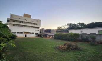 Imagem 2: Galpão Comercial de Alto Padrão na Vila Nova Sorocaba: 5 Salas, 5 Banheiros, 10 Vagas de G