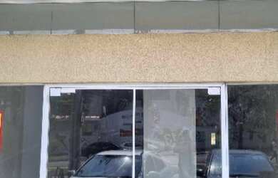 Imagem 2: Sala Comercial para Locação na Vila Trujillo, Sorocaba-SP: 1 Sala, 2 Banheiros, 5 Vagas de