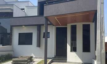 Imagem: Casa de alto padrão em condomínio no Horto