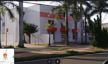 Imagem: Salão Comercial com 1 Sala, 10 Banheiros